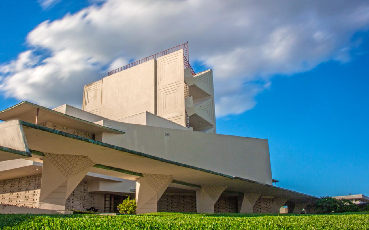 annie pfeiffer chapel time lapse