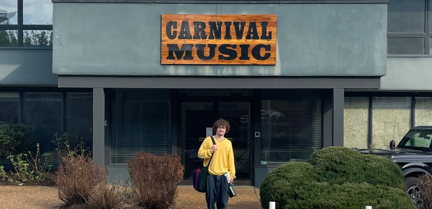 zach-7-(1).jpg zach-7-(1).jpg